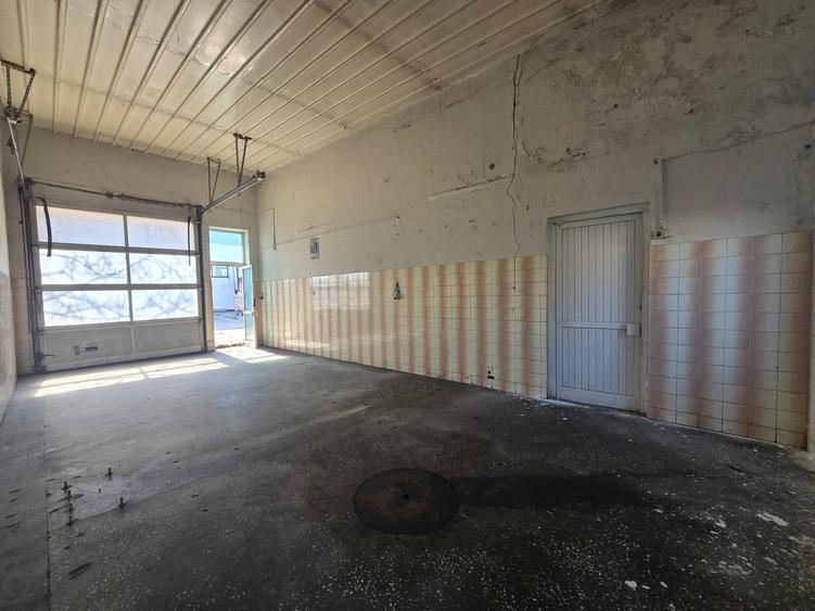 Spațiu comercial, de 1,000 mp, în Autogară