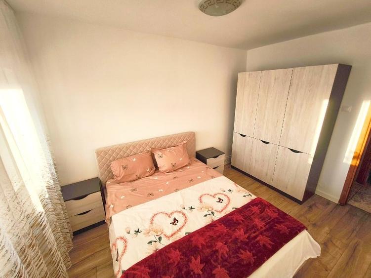 Apartament cu 2 camere decomandat, mobilat în Central