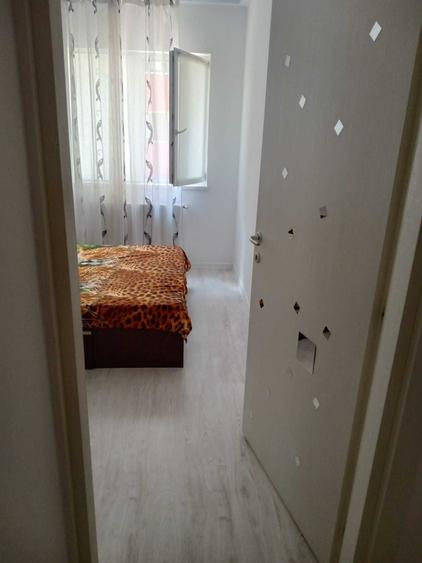 Apartament cu 2 camere decomandat în Roșu