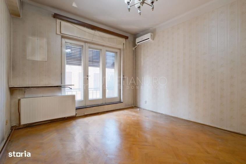 Apartament cu 4 camere decomandat în Armeneasca