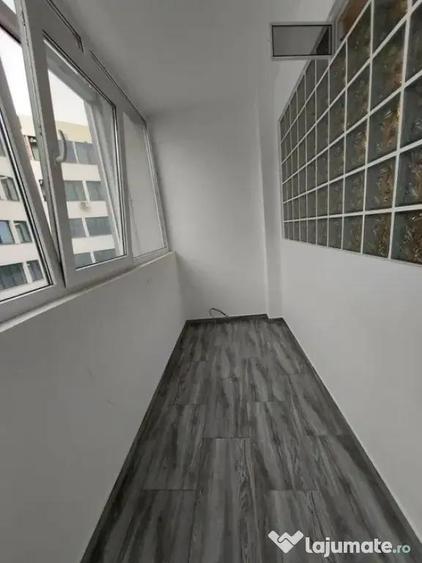 Apartament cu 2 camere decomandat în George Enescu