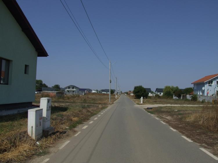 Teren Construcții intravilan de 6784 mp, în Domnești