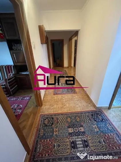 Apartament cu 3 camere decomandat în Central