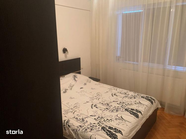 Apartament cu 3 camere decomandat în Piața Centrală