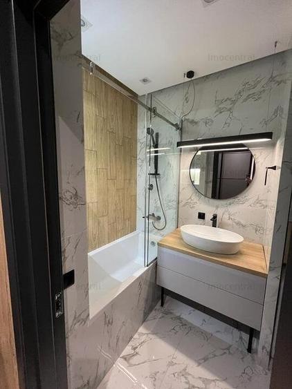 Apartament cu 2 camere semidecomandat în Sopor