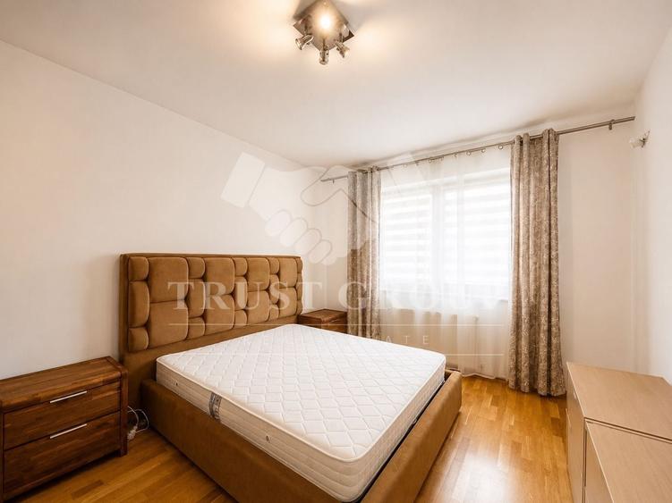 Apartament cu 3 camere decomandat, mobilat în Nordului