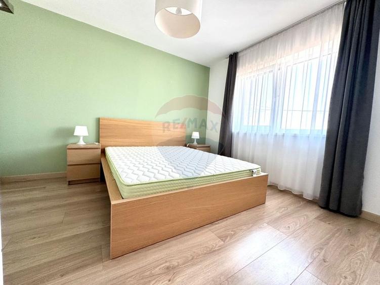 Apartament cu 2 camere, mobilat în Central