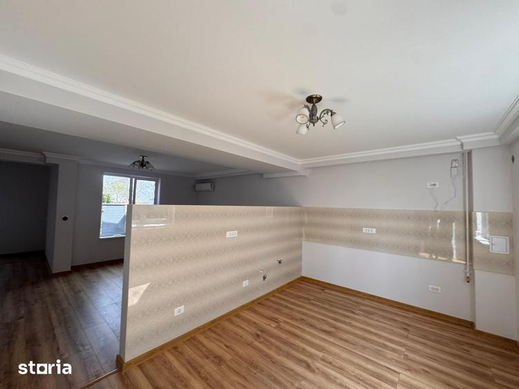 Casă cu 4 camere cu Teren 160 Mp în Lumina