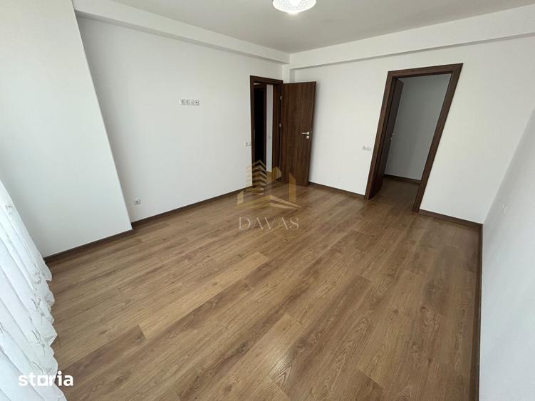 Casă cu 5 camere cu Teren 375 Mp în Europa
