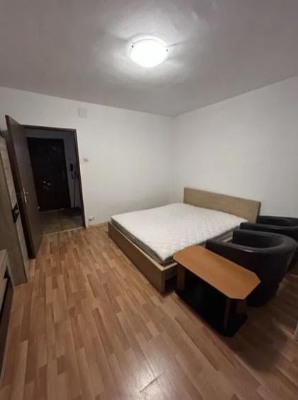 Garsonieră semidecomandată, mobilată în Vatra Luminoasă