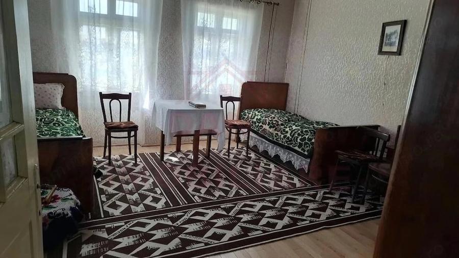 Casă cu 3 camere cu Teren 4636 Mp în Gherteniș