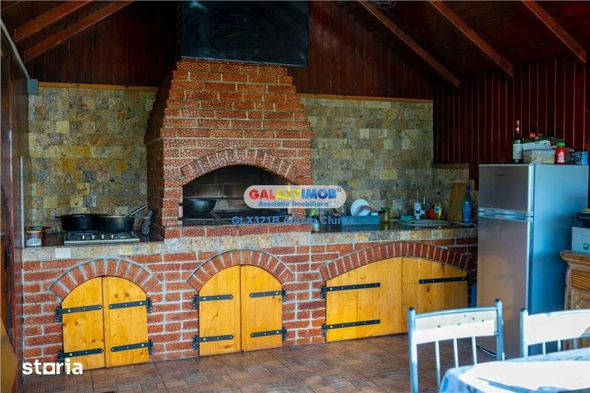 Casă cu 5 camere cu Teren 1900 Mp în Cerna