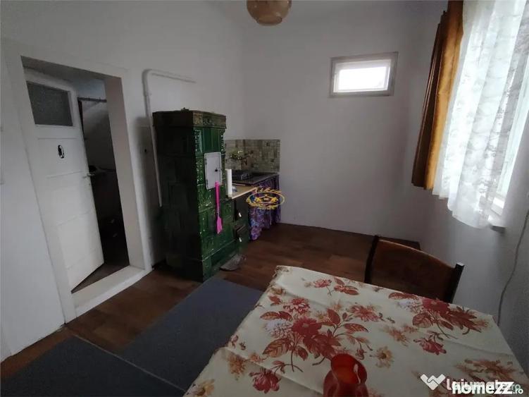 Casă cu 2 camere cu Teren 469 Mp în Central