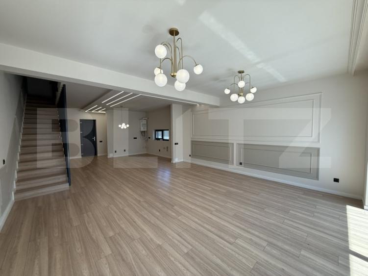 Duplex cu 4 camere cu Canalizare în Chinteni