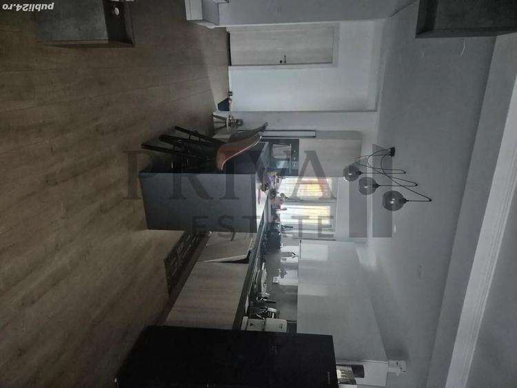 Casă individuală cu 4 camere cu Canalizare în Dumbrăvița