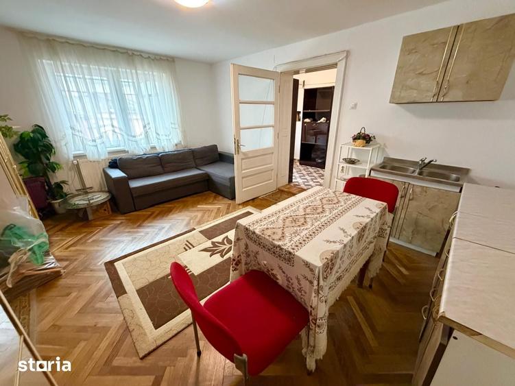 Casă cu 4 camere cu Teren 133 Mp în Lupeni
