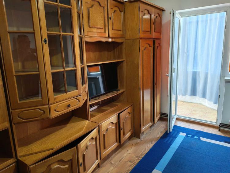 Garsonieră decomandată în Central