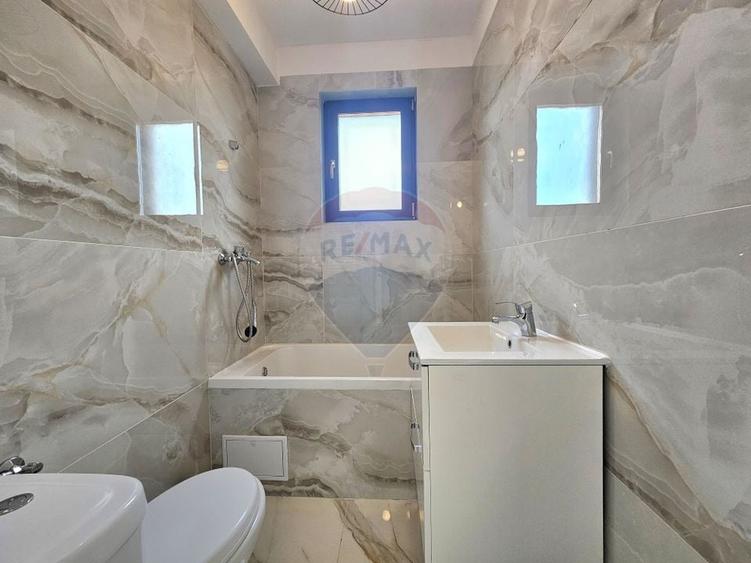 Apartament cu 3 camere decomandat în Vest