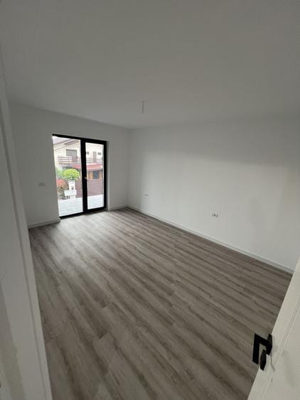 Casă cu 4 camere în Geamăna