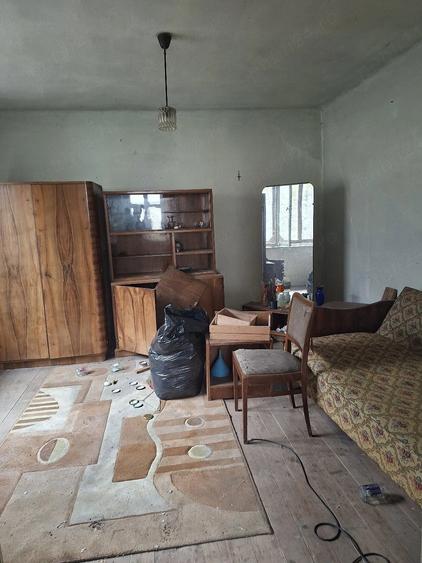 Casă cu Teren 600 Mp în Sud