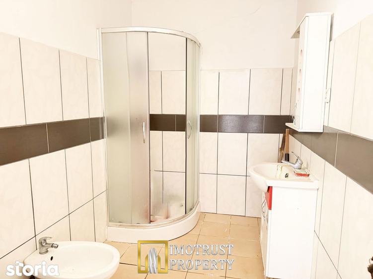 Apartament cu 2 camere, mobilat în Central