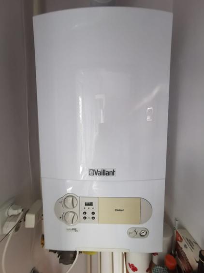 Apartament cu 4 camere semidecomandat, mobilat în Dacia