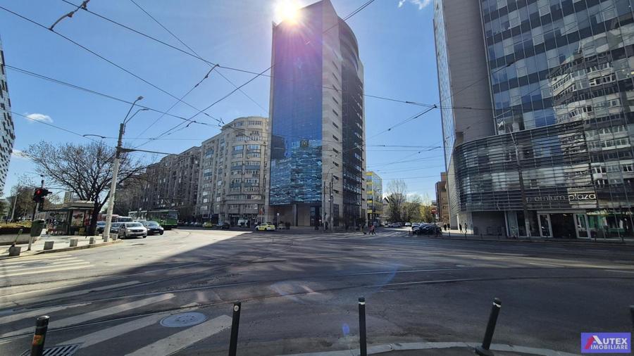 Garsonieră în P-ța Victoriei
