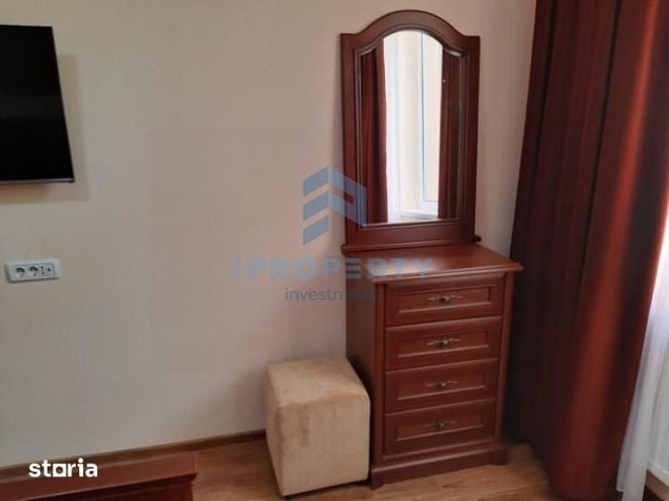 Apartament cu 3 camere decomandat în Romană