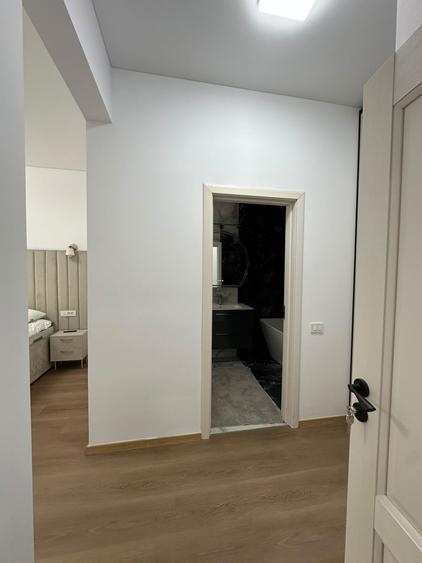 Apartament cu 4 camere decomandat, mobilat în Pipera