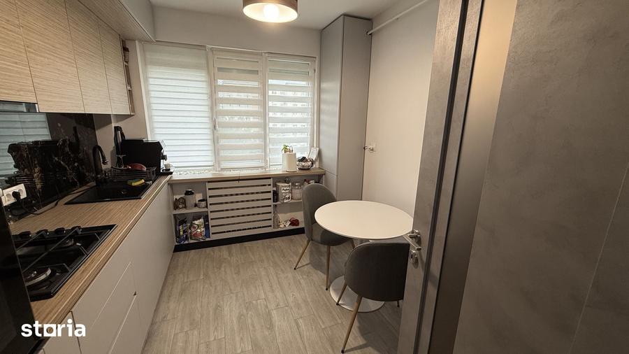 Apartament cu 3 camere în Alexandru cel Bun