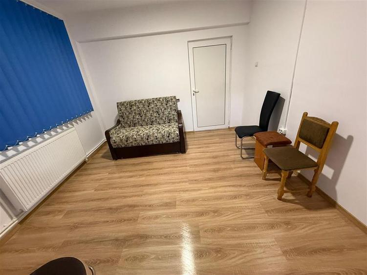 Spațiu comercial, de 75 mp, în Apollo