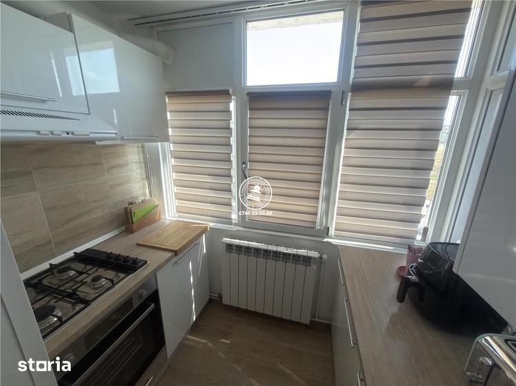 Apartament cu 3 camere decomandat în Dacia