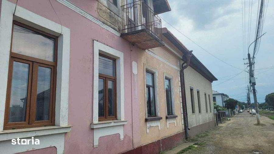 Casă cu 3 camere cu Teren 120 Mp în Central