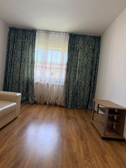 Apartament cu 2 camere decomandat în Micro 17