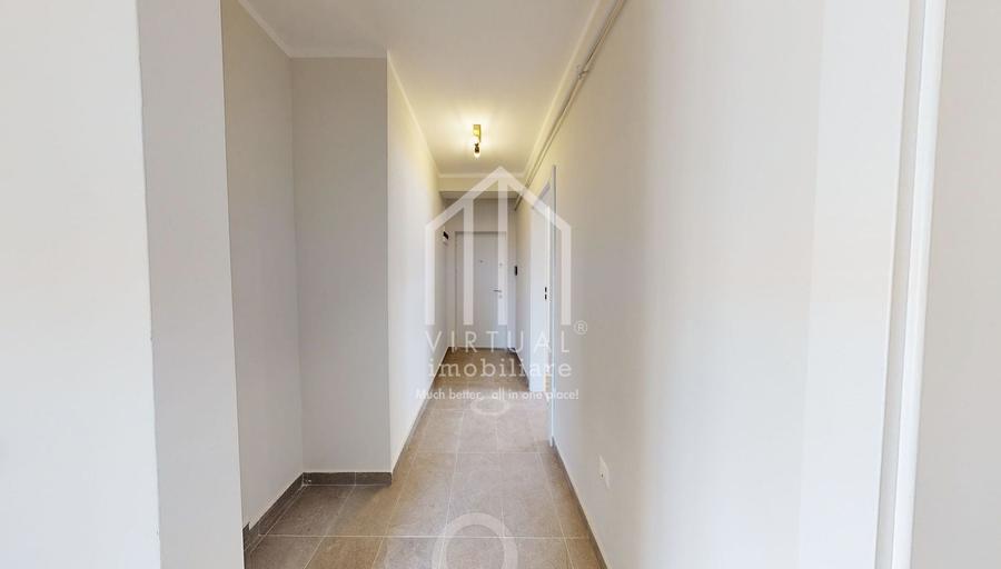 Apartament cu 3 camere decomandat în Exterior Vest