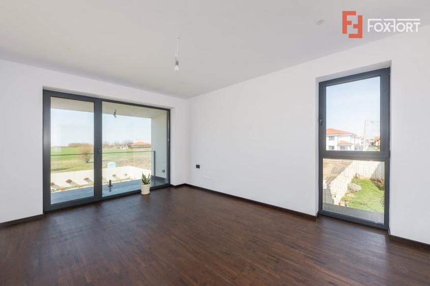 Duplex cu 4 camere cu Canalizare în Dumbrăvița