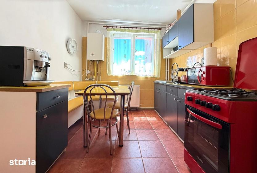 Apartament cu 3 camere, mobilat în Astra