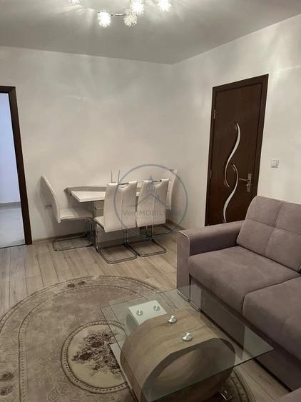 Apartament cu 2 camere decomandat în Decebal