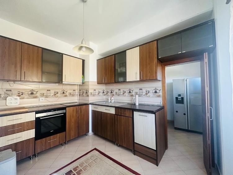 Apartament cu 4 camere decomandat în Iosefin