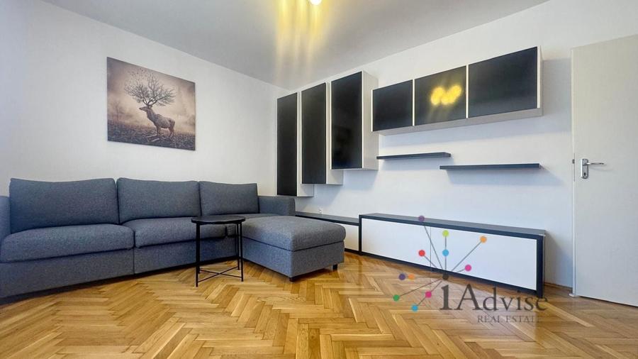 Apartament cu 3 camere, mobilat în Centrul Civic
