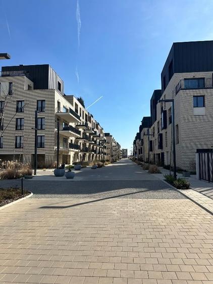 Apartament cu 2 camere decomandat, mobilat în Central