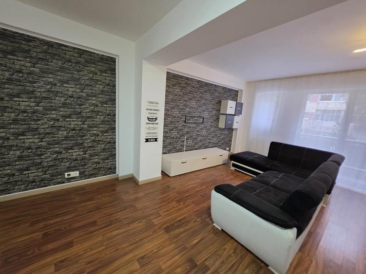 Apartament cu 2 camere semidecomandat în Tomis Nord