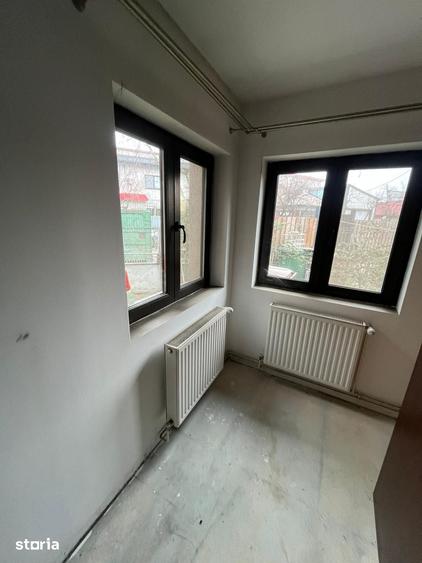Casă cu 4 camere cu Teren 220 Mp în Chitila