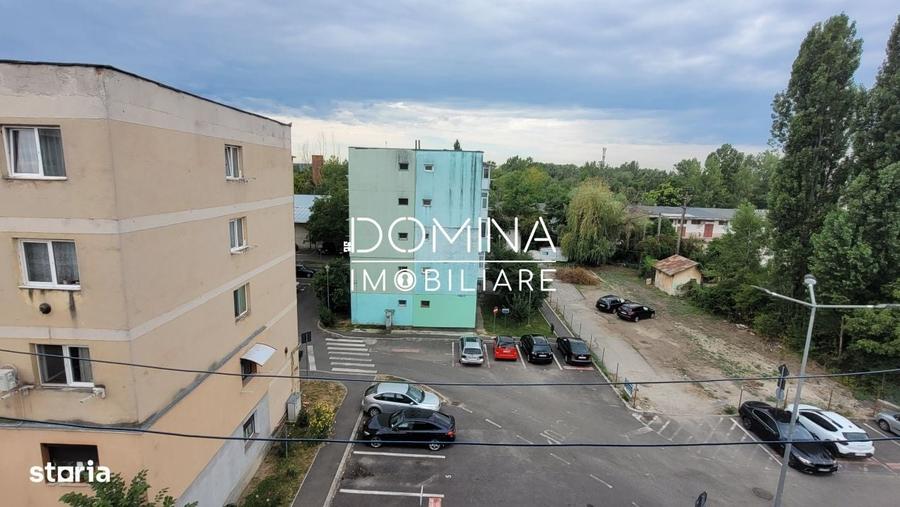 Apartament cu 3 camere semidecomandat în Plopilor
