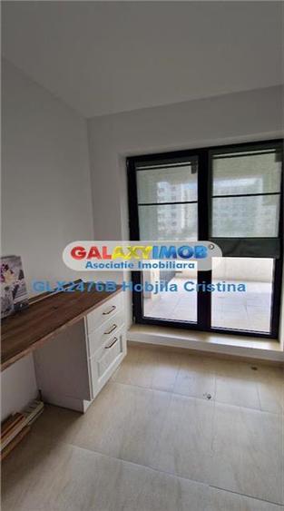Apartament cu 3 camere decomandat, mobilat în Băneasa