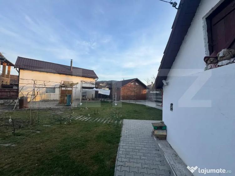 Casă cu 2 camere cu Teren 480 Mp în Central