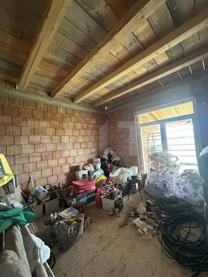 Casă individuală cu 3 camere cu Canalizare în Periferie