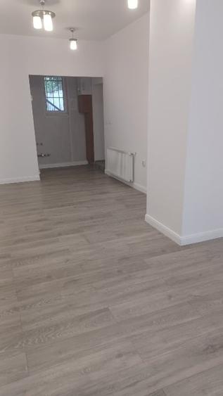 Spațiu comercial, de 35 mp, în Central