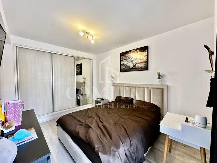 Apartament cu 3 camere semidecomandat, mobilat în Florești