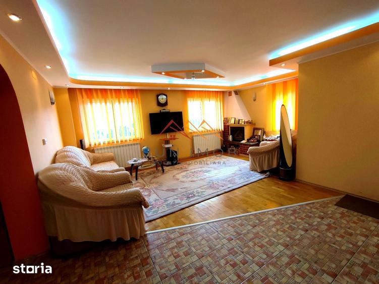 Casă cu 4 camere decomandat cu Teren 115500 Mp în Șotrile